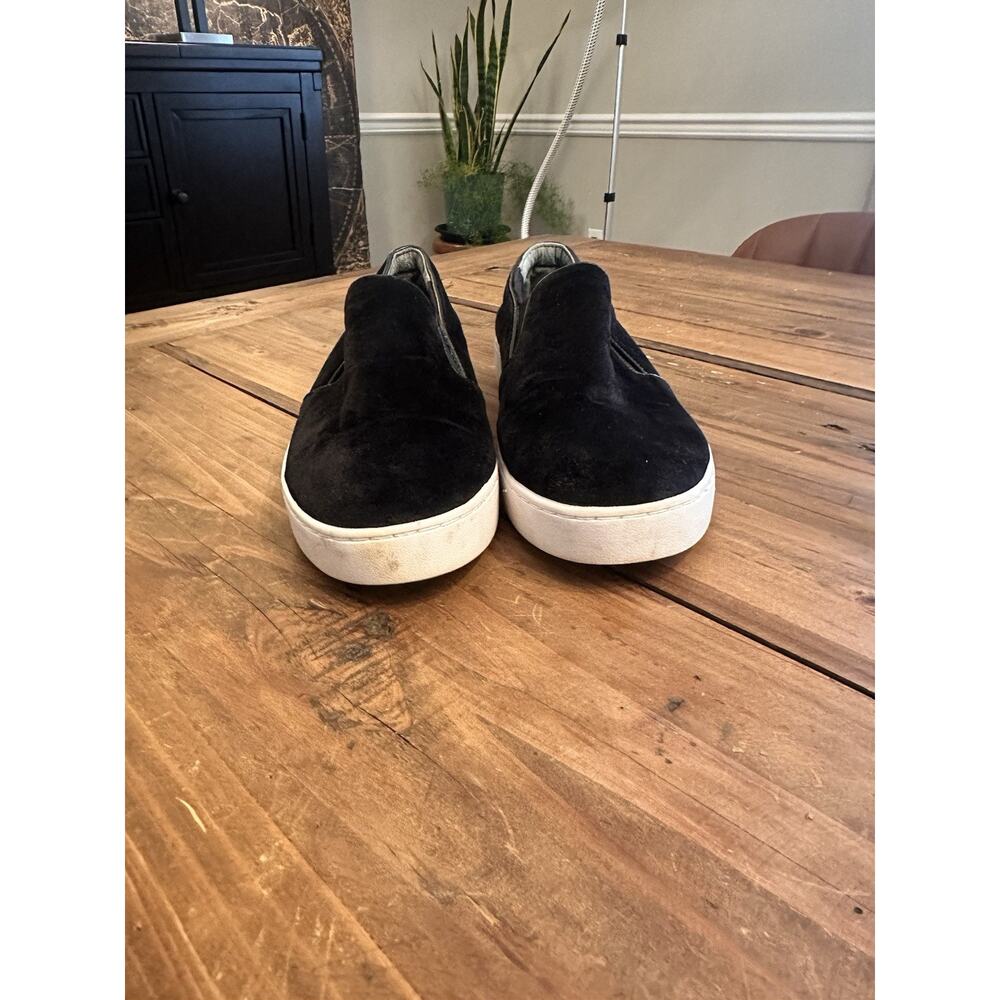 Vionic Splendid Midi Holiday Black Velvet Slip On Sneakers Size 7 Loafers Shoes - Picture 2 of 7